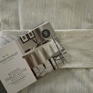 Beautiful Round Table Cloth